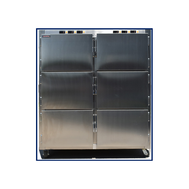 Когато съхранявате тела в болнични морги, каква температура трябва да поддържа хладилната система, за да гарантира както запазване, така и енергийна ефективност?